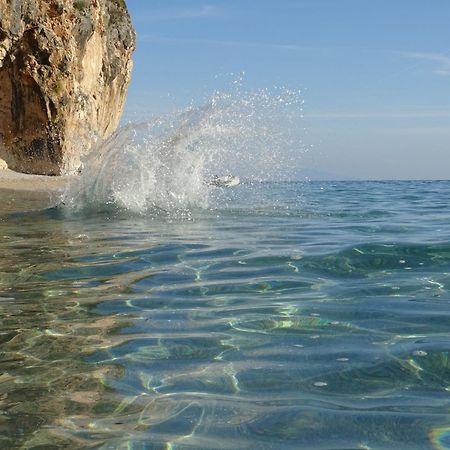 Ionian View Apartment Himare Exterior photo