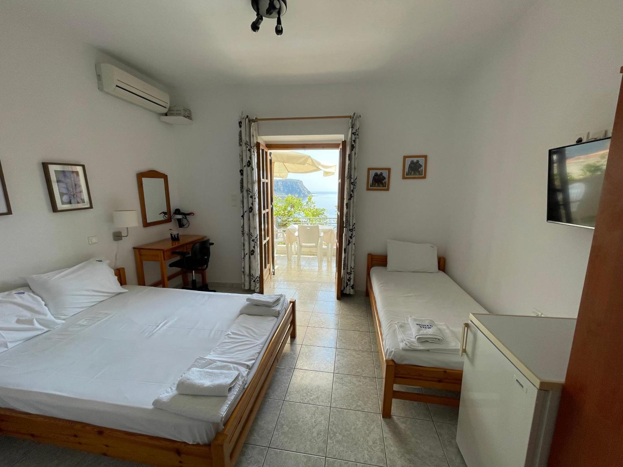 Ionian View Apartment Himare Exterior photo