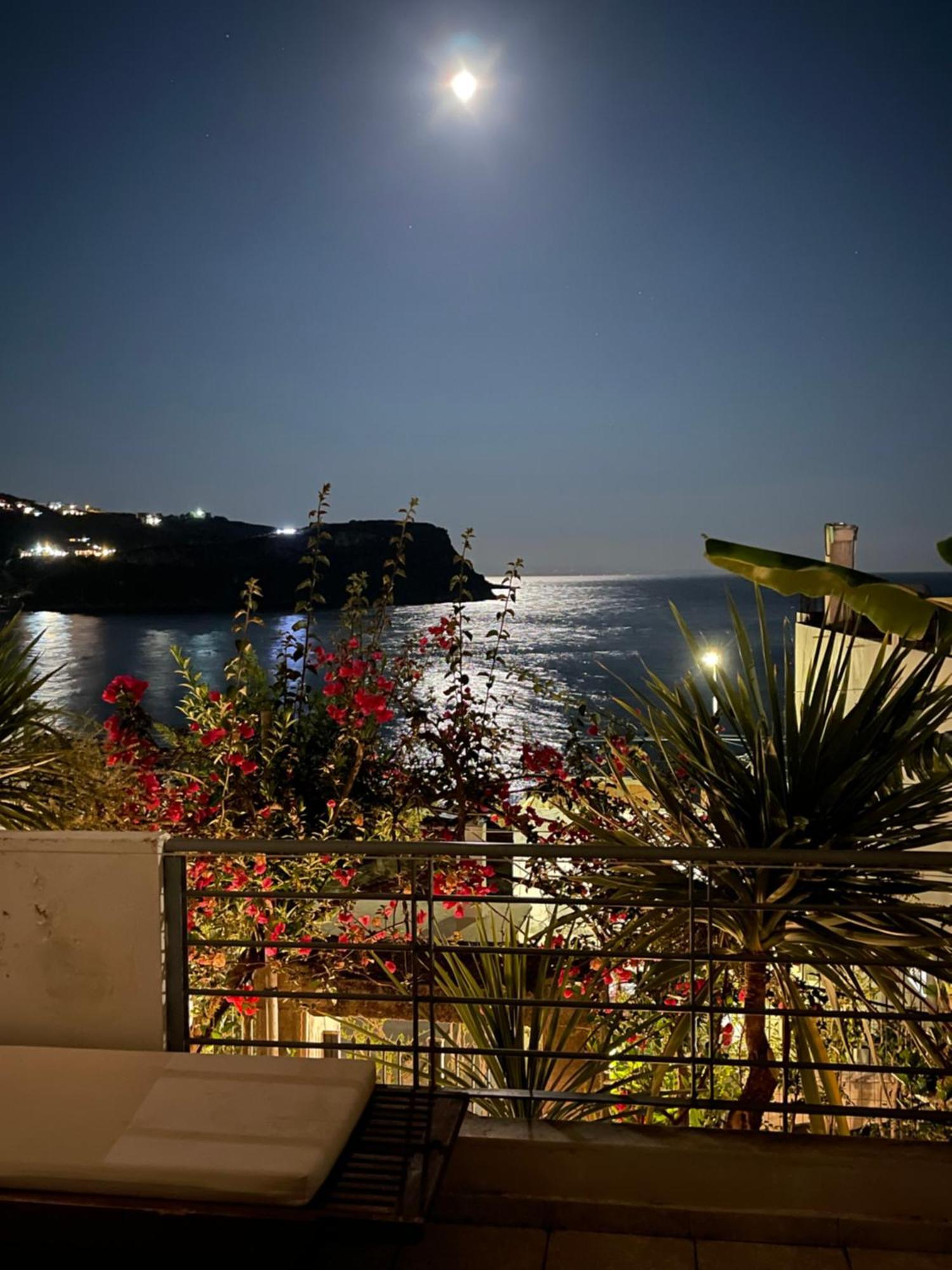 Ionian View Apartment Himare Exterior photo