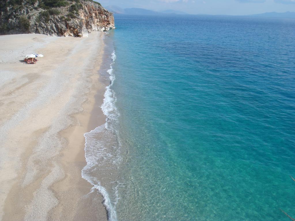 Ionian View Apartment Himare Exterior photo