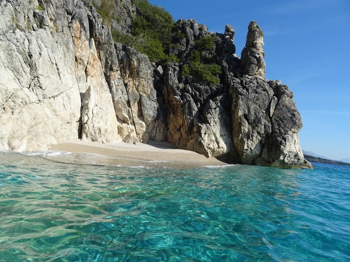 Ionian View Apartment Himare Room photo