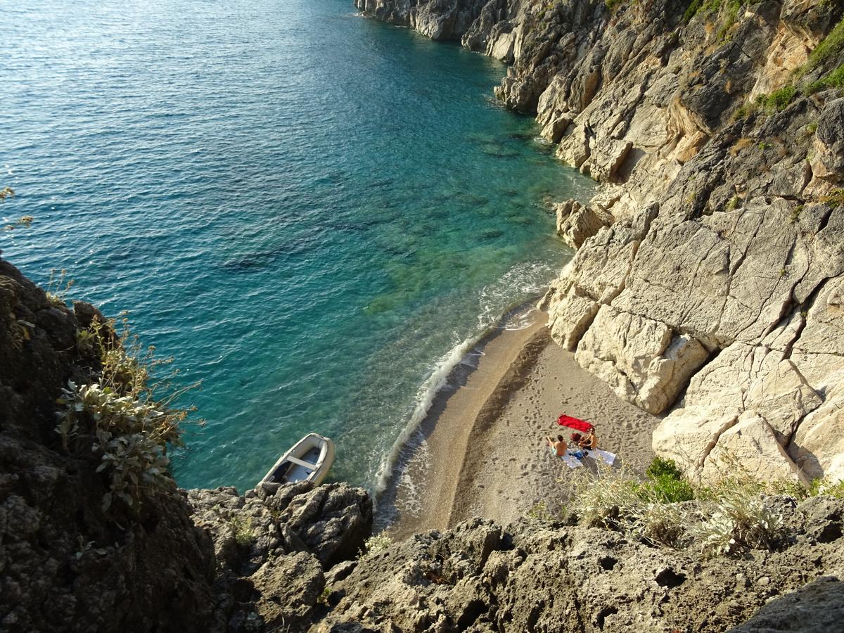 Ionian View Apartment Himare Exterior photo